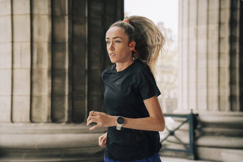 shokz_uk_1_openfit_bg_running_3_10_b8db470a-6167-431f-85ce-fd2a77868834